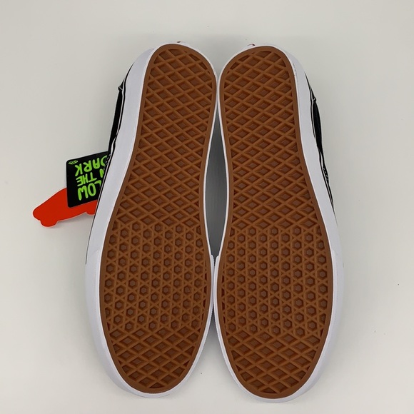 Classic Slip-On - Picture 3 of 8